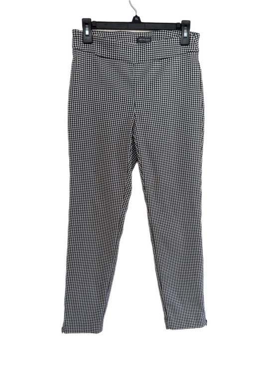 Van Heusen Pants - Van Heusen Black and White Houndstooth Skinny Pants with ankle zipper Size 6